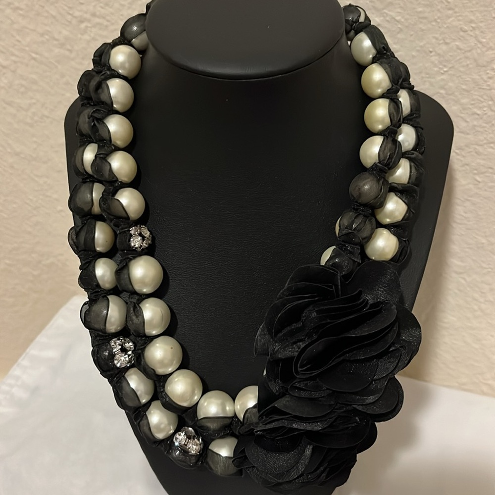 White House Black Market Pearl & Black Flower Statement Necklace w/ Rhinestones